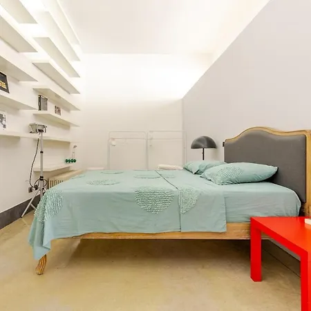 Tuscany Crossroad Apartment *
