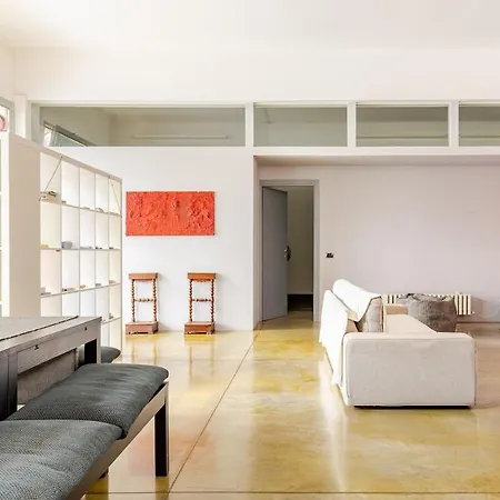 Tuscany Crossroad Apartment *